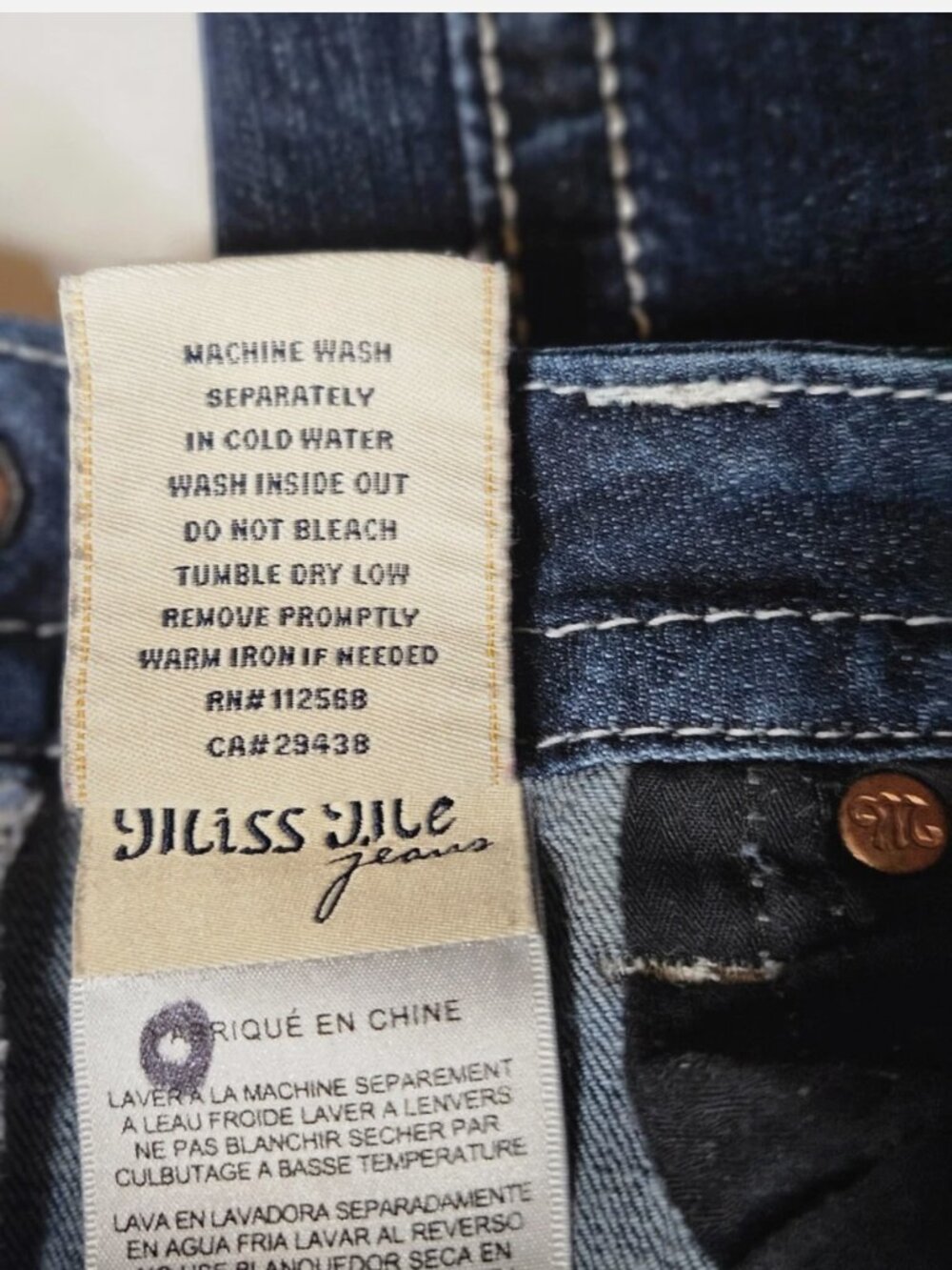 Miss Me Boot Cut Jeans Size 27. Gold Back Tag With Gold & Silver Beading - Picture 5 of 6